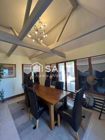 SPACIEUSE MAISON 5 CHAMBRES AVEC PISCINE ET VUE