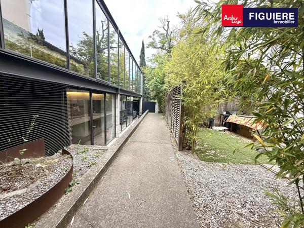 EXCLUSIVITÉ - BUREAUX A VENDRE AVEC PARKINGS DANS LE CENTRE VILLE D'AIX EN PROVENCE