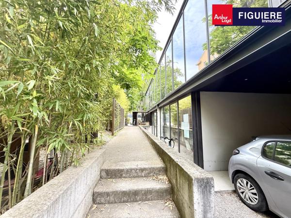 EXCLUSIVITÉ - BUREAUX A VENDRE AVEC PARKINGS DANS LE CENTRE VILLE D'AIX EN PROVENCE
