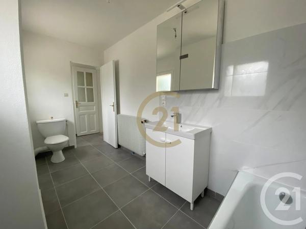 Immeuble à vendre  247 m 2   BELFORT  - 90