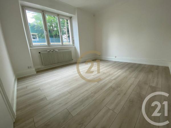 Immeuble à vendre  247 m 2   BELFORT  - 90