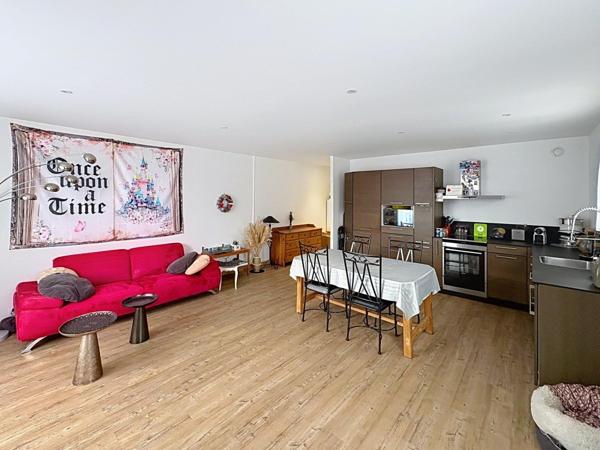 Éragny-sur-Oise – Appartement 70m² 3 pièces, 2 chambres avec box fermé