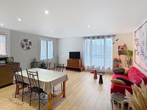 Éragny-sur-Oise – Appartement 70m² 3 pièces, 2 chambres avec box fermé