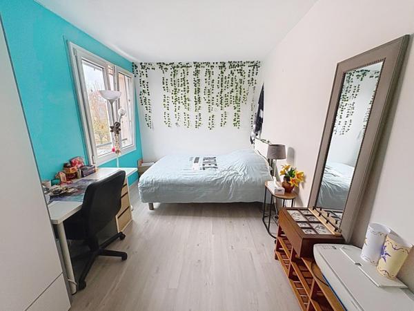 Éragny-sur-Oise – Appartement 70m² 3 pièces, 2 chambres avec box fermé