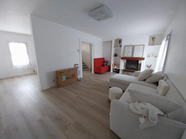 Maison à vendre à Poitiers - 4 pièces, 3 chambres, bon état