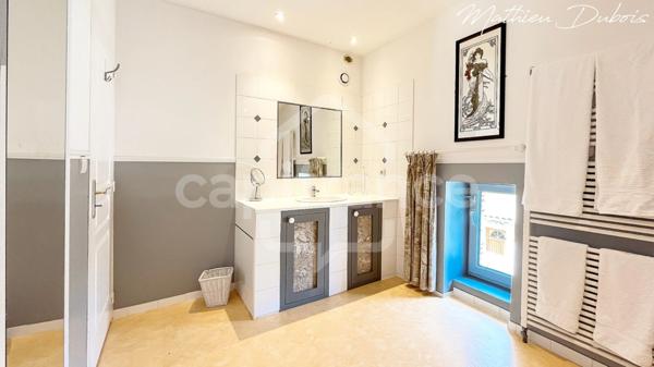 Domaine de prestige avec manoir, gîte et cottage sur 2,2 hectares de terrain paysager – Lot-et-Garonne