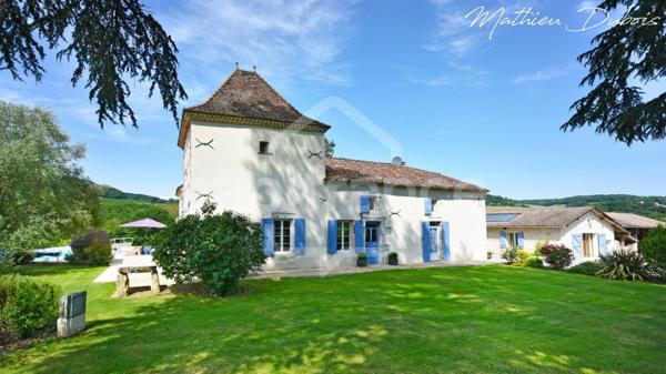 Domaine de prestige avec manoir, gîte et cottage sur 2,2 hectares de terrain paysager – Lot-et-Garonne