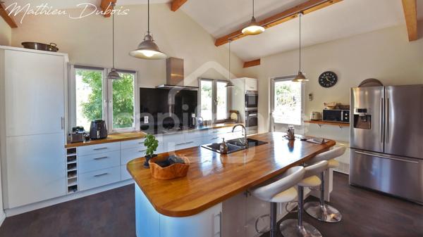 Domaine de prestige avec manoir, gîte et cottage sur 2,2 hectares de terrain paysager – Lot-et-Garonne