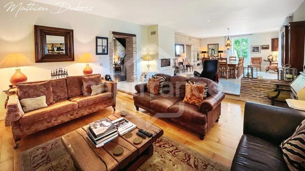 Domaine de prestige avec manoir, gîte et cottage sur 2,2 hectares de terrain paysager – Lot-et-Garonne