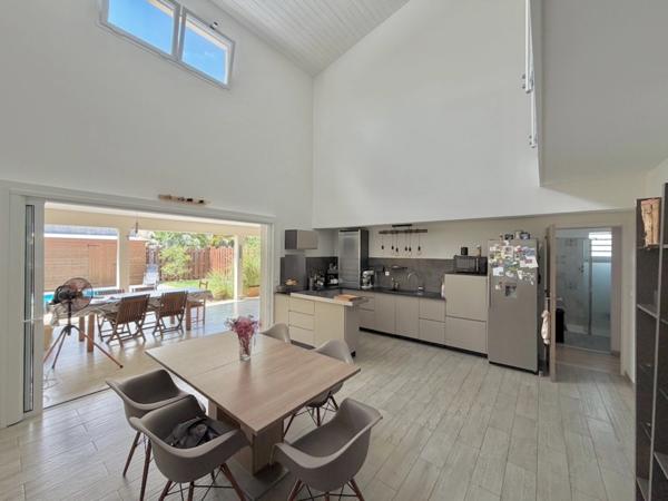 La Rivière Saint-Louis (97421), secteur Le Ouaki – Villa T5/6 avec piscine