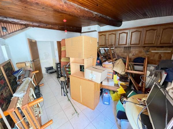 Maison de ville à vendre à Corbières en Provence dans les Alpes-de-Haute-Provence (04220), ref : 025/1913   
Centre ville