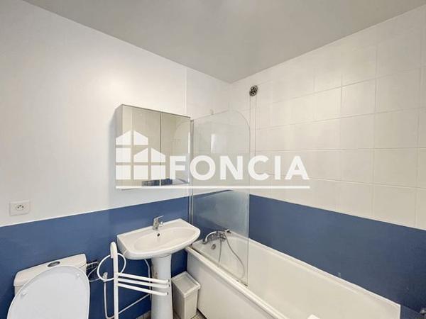 Location Studio 31.62 m² - 7 SQUARE DUNOIS Paris 75013