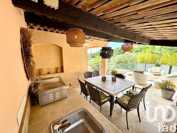 Maison à vendre 6 pièces 221 m² Mandelieu-la-Napoule