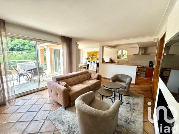 Maison à vendre 6 pièces 221 m² Mandelieu-la-Napoule