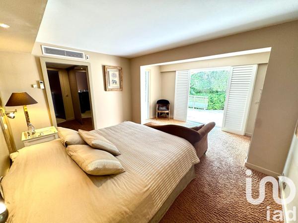 Maison à vendre 6 pièces 221 m² Mandelieu-la-Napoule
