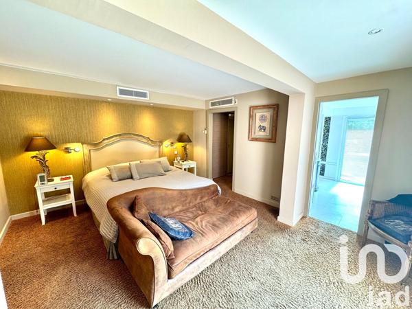 Maison à vendre 6 pièces 221 m² Mandelieu-la-Napoule
