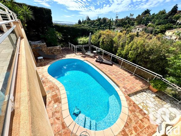 Maison à vendre 6 pièces 221 m² Mandelieu-la-Napoule