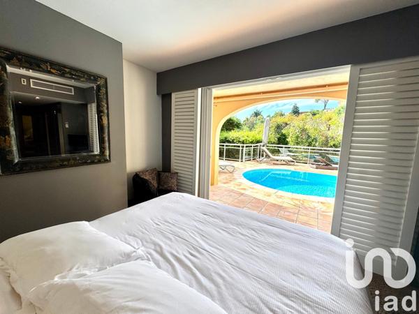 Maison à vendre 6 pièces 221 m² Mandelieu-la-Napoule