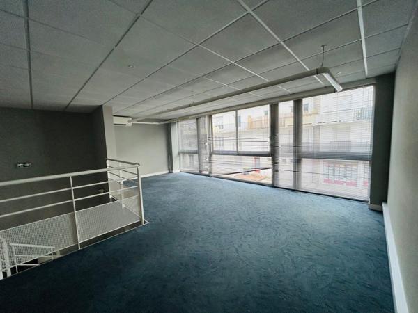 A VENDRE A LOUER LOCAUX ST NAZAIRE 483M2