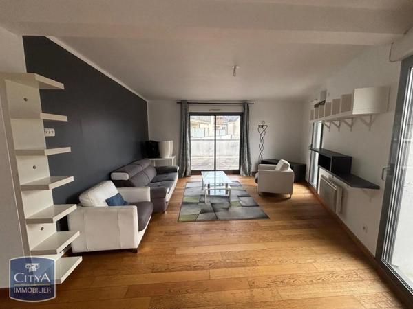 Appartement à louer 4 pièces 83.9m²
