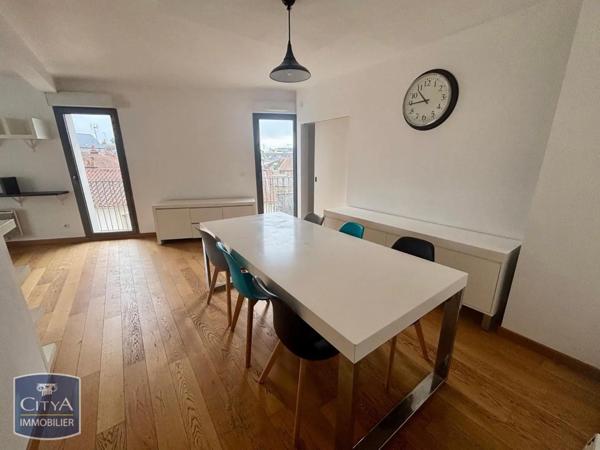 Appartement à louer 4 pièces 83.9m²
