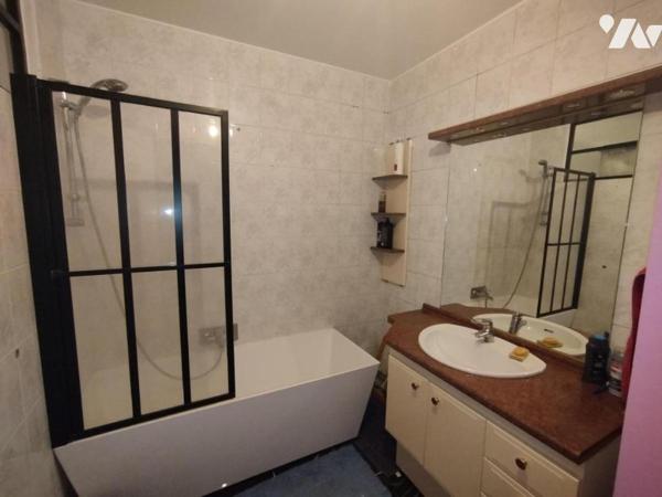 Appartement T3 - 4ème étage - Ascenseur - Cave - 70m² hab.