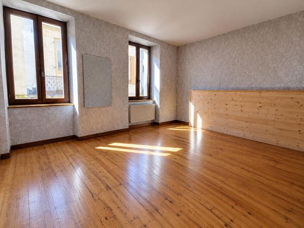 APPARTEMENT T3 LE PONT DE BEAUVOISIN - 3 pièce(s) - 56 m2
