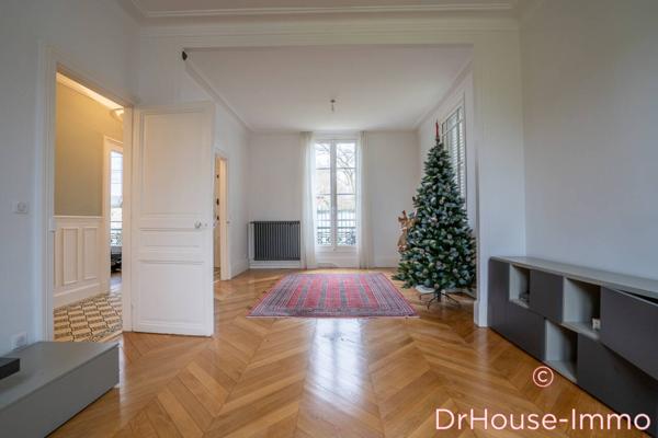 Maison à vendre 8 pièces de 147 m²