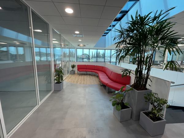 BUREAUX A LA LOCATION - NARBONNE