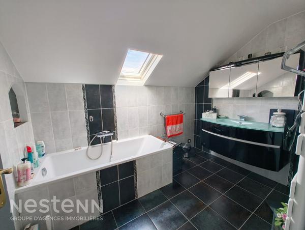 Maison Ermont 6 pièce(s) 120 m2 sur 918m² de terrain 4 chambres terrasse, grand jardin, sous-sol et garage
