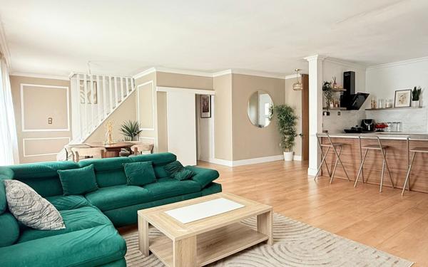 Maison à vendre    6 pièces • 180 m2 Jouy-le-Châtel