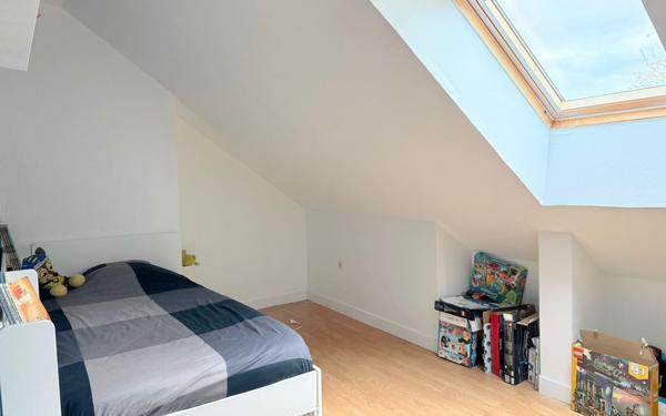 Maison à vendre    6 pièces • 180 m2 Jouy-le-Châtel