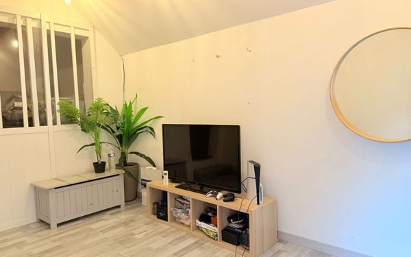 Maison à vendre    6 pièces • 180 m2 Jouy-le-Châtel