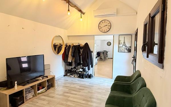 Maison à vendre    6 pièces • 180 m2 Jouy-le-Châtel