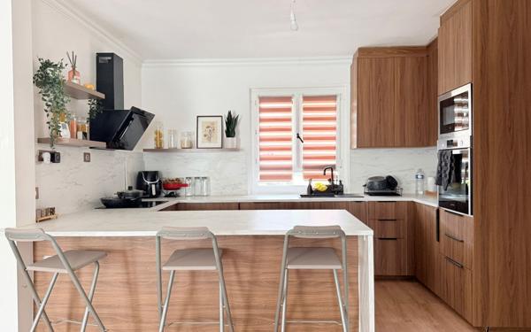 Maison à vendre    6 pièces • 180 m2 Jouy-le-Châtel