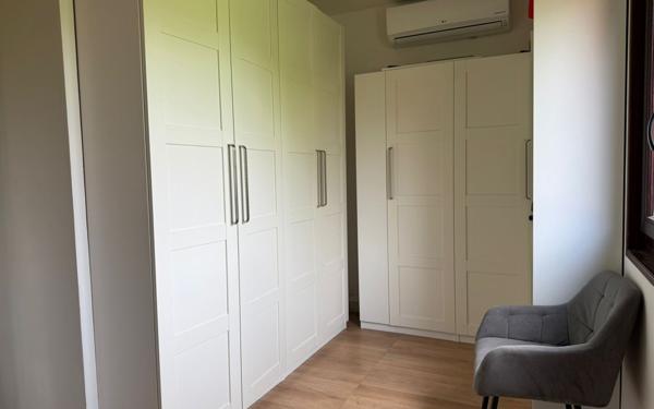 Maison à vendre    6 pièces • 180 m2 Jouy-le-Châtel