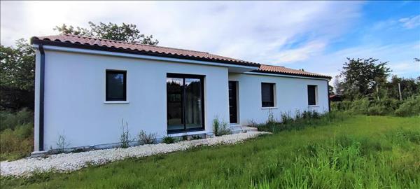 Maison à vendre |  Saint-Aigulin |  6 pièces | 110 m²