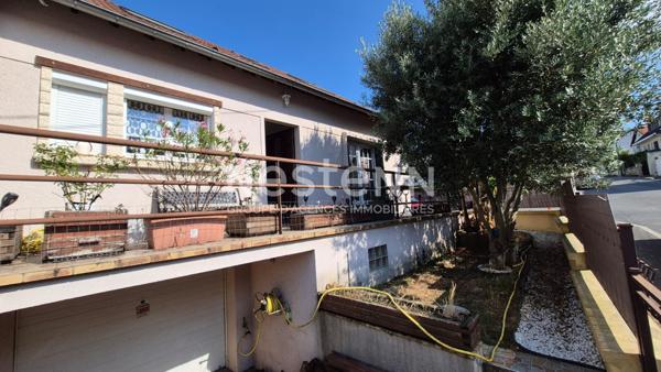 Nestenn Igny Maison 110 m2, secteur place de la Ferme, 4 chambres, jardin, A deux pas des commerces, de l'école Jules Ferry et du collège Emile Zola. Proche ligne V et RER B gare Massy TGV. Proche Saclay et Vélizy