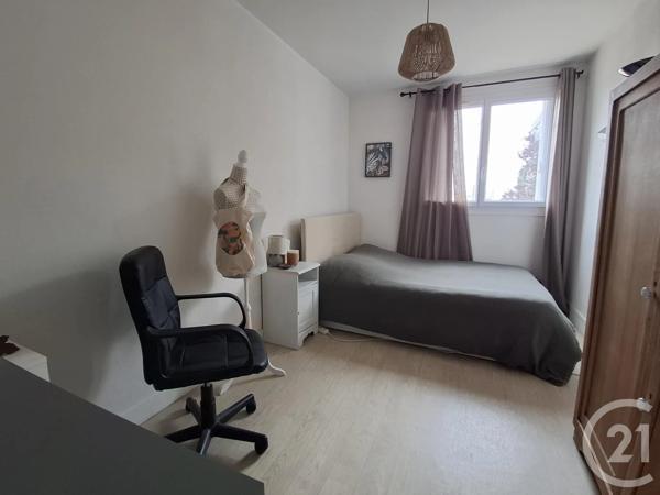 Appartement F4 à vendre  4 pièces - 72,68 m 2   GRANVILLE  - 50
