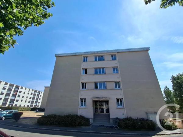 Appartement F4 à vendre  4 pièces - 72,68 m 2   GRANVILLE  - 50