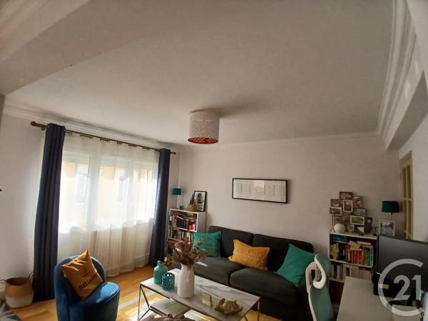 Appartement F3 à vendre  6 pièces - 118,22 m 2   GRANVILLE  - 50