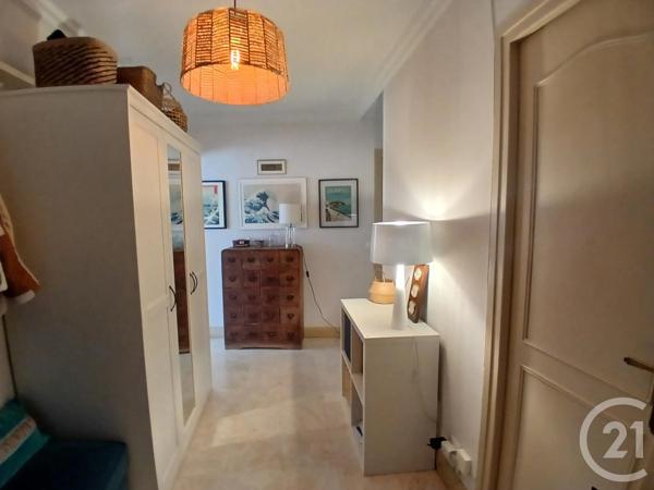 Appartement F3 à vendre  6 pièces - 118,22 m 2   GRANVILLE  - 50