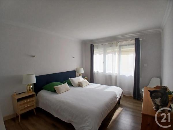 Appartement F3 à vendre  6 pièces - 118,22 m 2   GRANVILLE  - 50