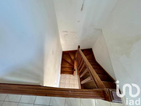 Maison 5 pièces de 110 m² à Lunel-Viel (34400)