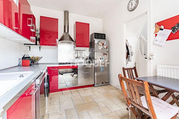 MAISON 3 CHAMBRES DANS UNE ALLEE PRIVEE