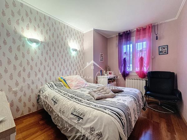 Millau (12100) MAISON 92 M2 F4 PLAIN PIED SUR TERRAIN DE 410 M2