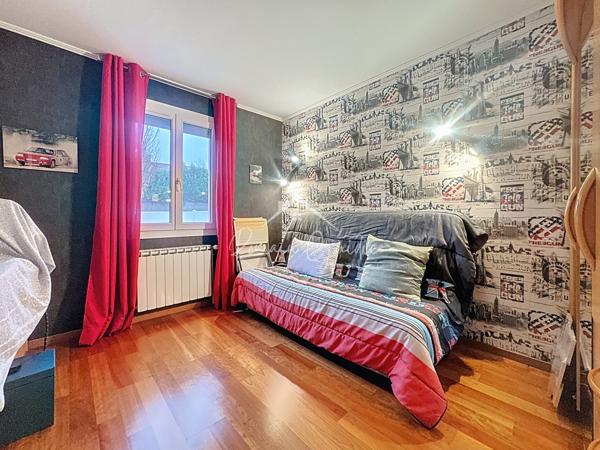 Millau (12100) MAISON 92 M2 F4 PLAIN PIED SUR TERRAIN DE 410 M2