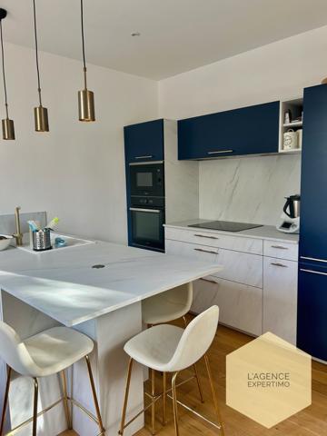 Jonquières (84150) Maison entièrement rénovée de 170 m2 avec jardin et ateliers