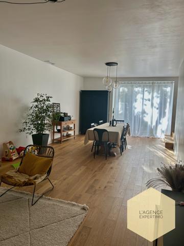 Jonquières (84150) Maison entièrement rénovée de 170 m2 avec jardin et ateliers