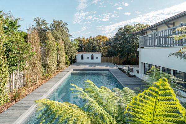 Arcachon / Les Abatilles – Grande villa familiale 410m², à pied de la plage Pereire